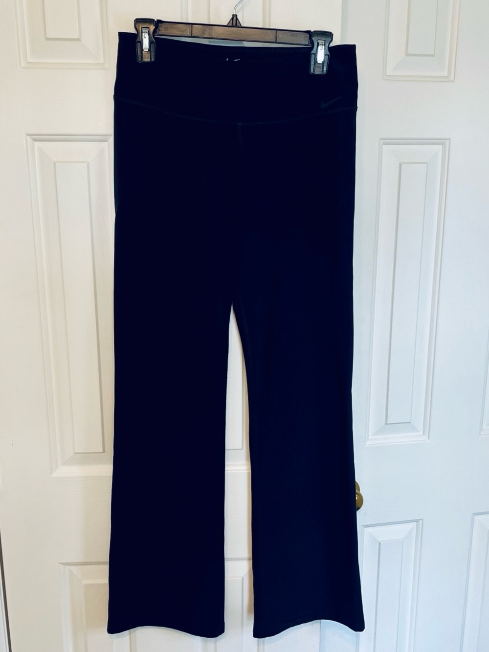 Women’s Black Nike Dri-Fit Full Length Pants Size Size Medium